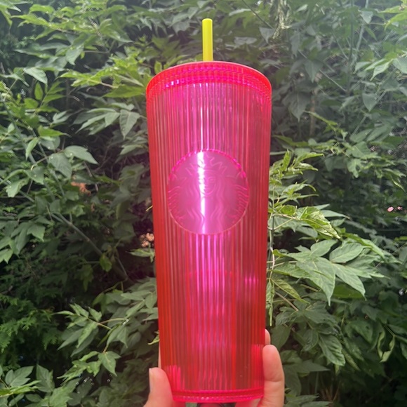 Starbucks Dragon Fruit Pink Stripe Venti Tumbler!! | SUMMER 2023 Release! - Picture 3 of 3